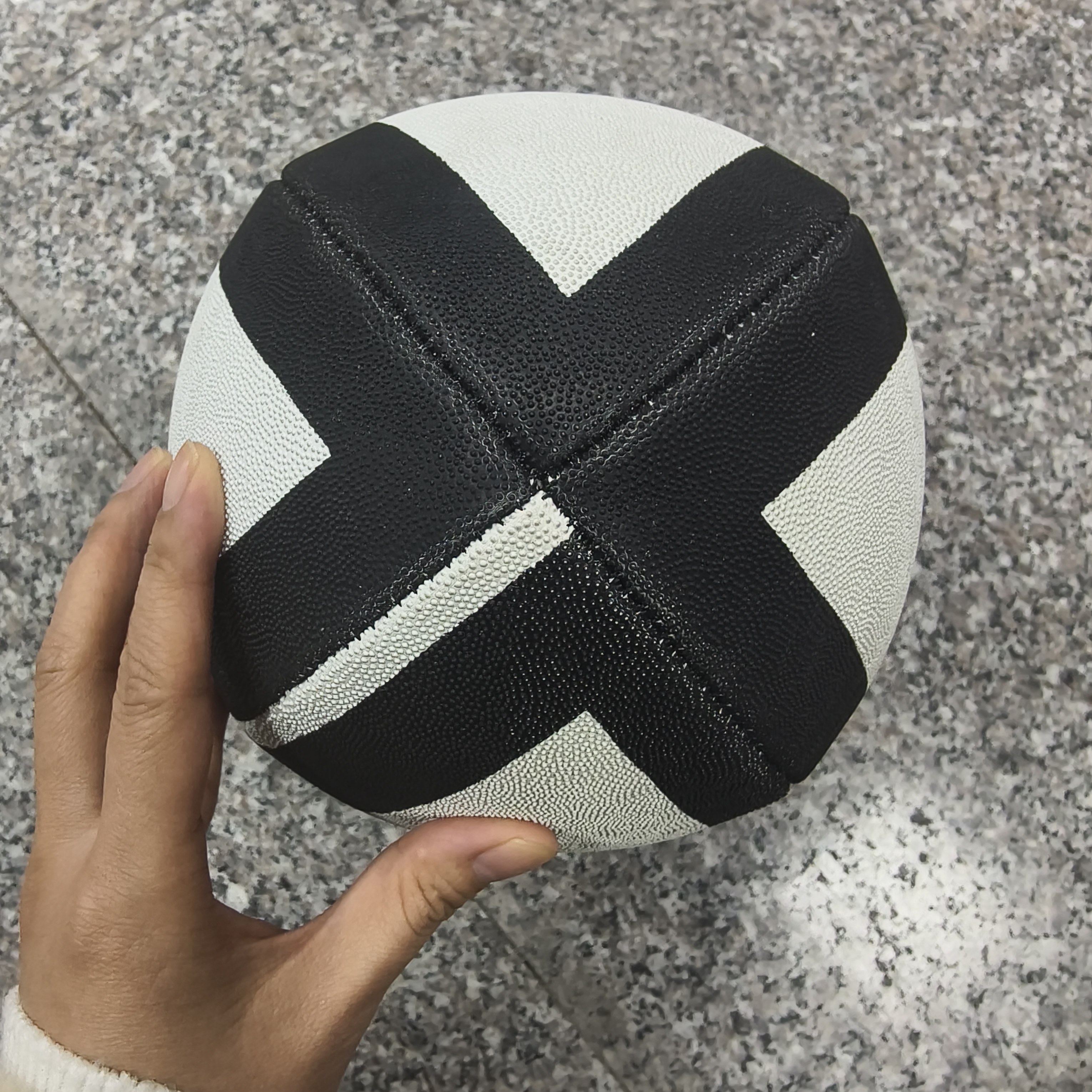 Professional Ball Factory Dire - مراجعة Rugby Training Ball وسعره