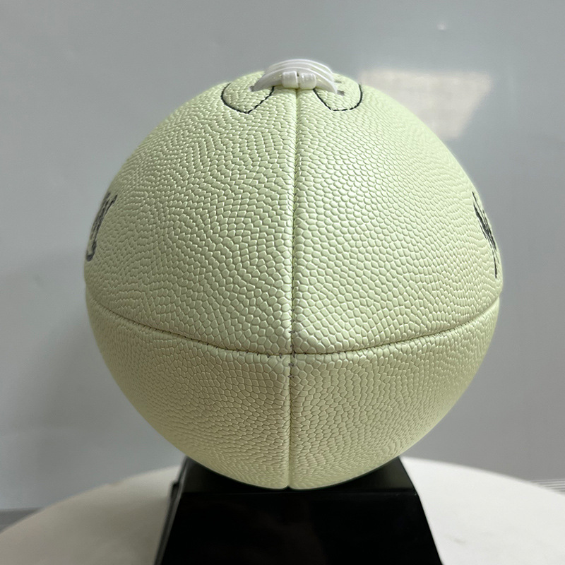 PU Night Light Rugby American  - مراجعة Rugby Training Ball وسعره