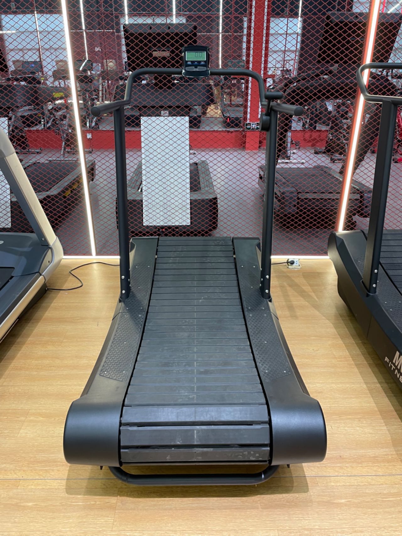Treadmill Wholesales Self Non  - مراجعة Sports Equipment Wholesale وسعره